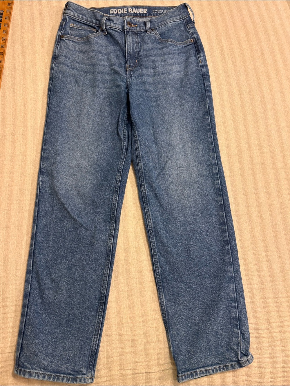 Eddie Bauer Straight Leg Voyager High-Rise Jeans - sz 8